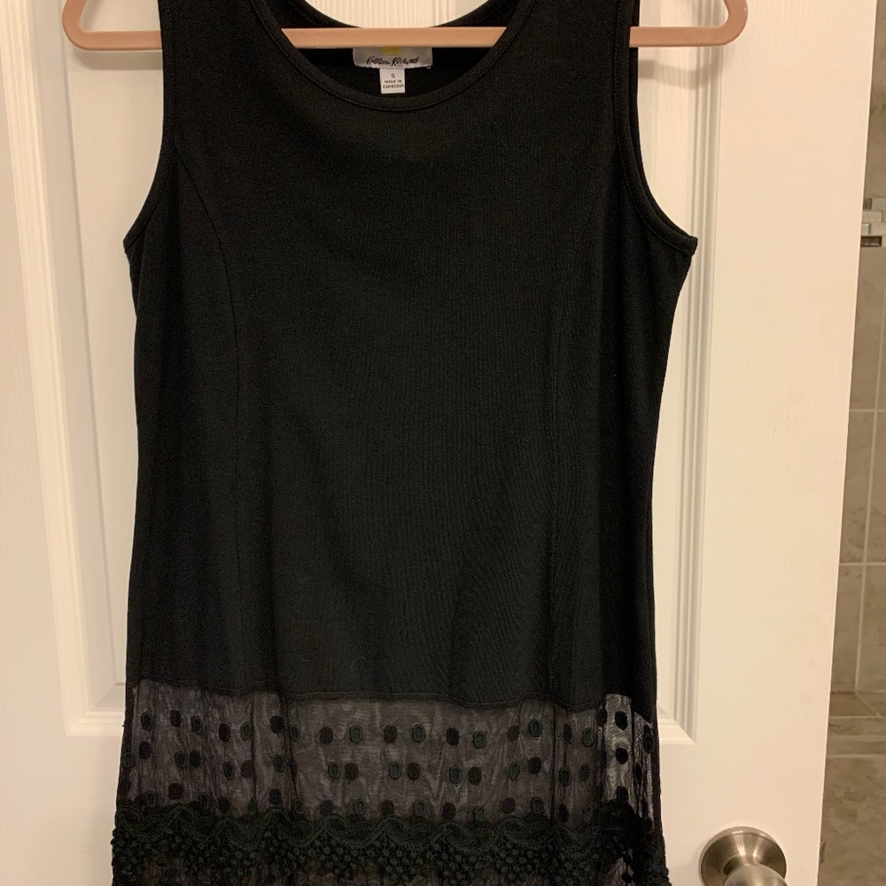 🌹Soft Feminine Black Layering Tank with Lace!